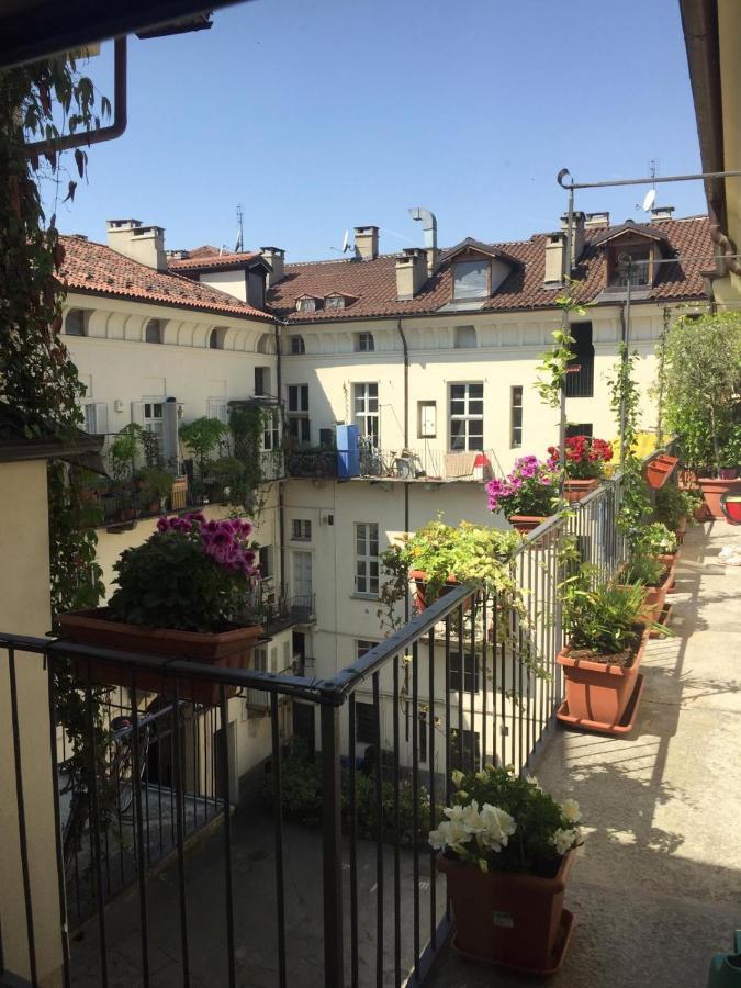 Tourinturin Appartamento In Torino Centro Zewnętrze zdjęcie
